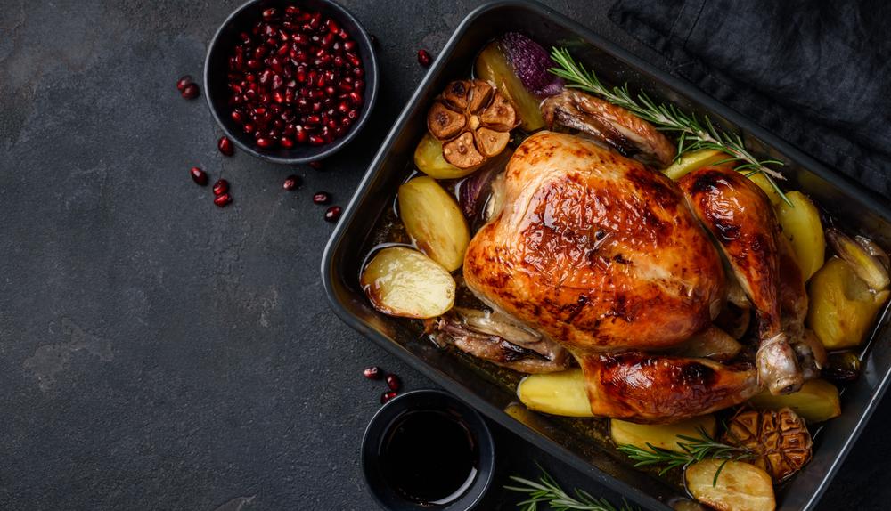 http://www.kalorik.com/cdn/shop/articles/how-to-make-the-most-delicious-thanksgiving-roasted-turkey-505745_1200x630.jpg?v=1659683598